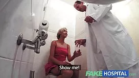Eine schöne, rote Haarfrau, eingewickelt in einen aromatischen weißen Schaum, ein Jahr, ein heißes Bad mit einem kostenlose erotikfilme reife frauen jungen Mann, der nie zufrieden ist, dass er eine Frau gebrochen hat, ist in einer Muschi und einem glatten Arsch.