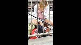 Die Frau lud einen Mann mit einem großen Schwanz ein, sie zu besuchen, der so tief wie möglich rauchen möchte. Nachdem er sich zu Dessous ausgezogen hat, geht der anmutige Spaziergang der Mädchen zu seinem Partner und sitzt auf den Knien zwischen seinen Beinen. Das Mädchen zögerte nicht und begann sofort mit dem Schwamm und der Zunge zu arbeiten und leckte von außen daran entlang. Der Mann hat das Glück noch nie lange erlebt, wie die starke Entwicklung des Wassers auf dem Gesicht eines Mädchens zeigt, das reife geile frauen 50 an intimen Orten gerieben wird.