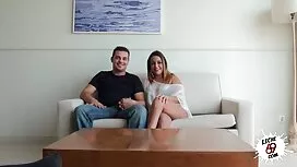 Die Männer reife frauen nacktbilder wollen ein böses Mädchen mit großen Titten mit den Besten, der Typ legte die Schönheit auf den Rücken und begann mit seiner Hand in ihre Vagina einzutreten, er fing an, den großen Kitzler zu streicheln und ihn mit seiner Zunge zu lecken. Schwarze Leute mögen diese Handkontrollen, und da war in nass, feucht, Mann, Frauen, der Penis in die Vagina des Mädchens und fing an, großen schwarzen Schwanz mit ihr zu ficken. Das Mädchen packte den Mann an der Basis des Penis und schluckte schwarzen Schwanz mit ihren Lippen, in ihrem Mund, zeigt die Liebe eines Mannes.
