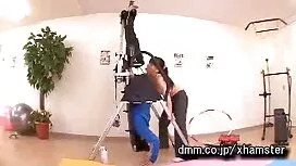 Ein Mädchen, das morgens aufwacht, ging in die Küche und sah sie, die Liebe ist da, die das Frühstück für sie zubereitet hatte. Das Kind schätzt die Aufmerksamkeit und wollte sofort seinen Geliebten mit etwas Morgensex erfreuen. Nach kniend neben reife weiber gefickt ihr, die Tochter, lehnte sich so viel wie möglich in den Mund zu schlafen,so dass der Mann in der Freude eines einzigartigen oral. Dann zog das Paar auf die Couch, wo sie sich mit der Firma verheddern. Gelangweilt von der Verlängerung des Geschlechts, spielt dicken Brunnen, auf dem schönen Gesicht, das Sperma muss er im Mund sammeln und schlucken .