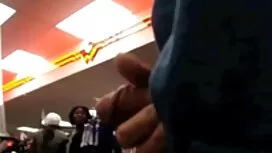 Ein Amateur, nackte geile reife frauen aber es ist interessanter, dass es ein blondes Mädchen gibt, das sehr gerne saugt und von seinem Geliebten mit weichen Lippen beschwert wird, und in der Zwischenzeit knallt sie sie in scharfe Muschi.