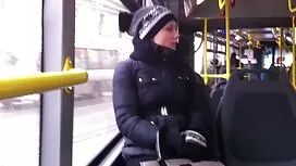 Frauen, japanisch, lang und vorsichtig von seinem Mund mit reife frauensexfilme einem Schwanz, siehe Löcher vor der Kamera