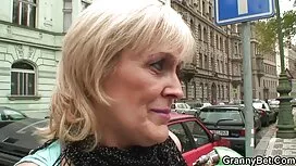 Die Sexy beschlossen, Mann zu machen, ihr free porno reife frauen Liebhaber zufrieden mit dem Unbehagen der genialen Eis. Unmittelbar nachdem die Feiglinge vom Pferd geflogen waren, näherte sich das Kind sofort seinem Partner und wartete auf ihn zur Ekstase. Aus der Erfahrung sehr Spaß, die Mitglieder der rasanten Entwicklung Mann packte sofort das Mädchen mit dem ängstlichen, denn sie alle reiche Erfahrung in blow job. Sofort können die weiblichen Genitalien dem Vergnügen eines Laufes nicht mehr widerstehen, sie haben beschlossen, dem Mund von Ihnen ein passendes Ende zu machen Wissen Sie, dass diese Hündin niemals Sperma ablehnen wird.