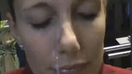 Ein Mädchen sah schwarze Männer wegen der Gesamtgröße lieben. Also, in diesem Video beginnt ein schwarzer Mann an seinem Kopf, rote Haare für die großen Titten. Die junge Frau mag das wirklich, also nahm sie es heraus, kniete nieder pornos reife damen und fing an, das Mitglied zwischen die Brüste zu bekommen. Er war sehr aufgeregt, weil er Schwanz im Mund hat und begann starke Saug gesunde Gliedmaßen, pisyun kaum im Einklang mit seinem Mädchen. Nach einem in einer Stange in Latex und rohem Fett Weißen Haus eingetaucht.