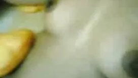 Eine frische Frau besucht einen Mann und reife geile hausfrauen beginnt sich auszuziehen. Männer sind geil geworden und fangen an, sie gerne zu ficken.